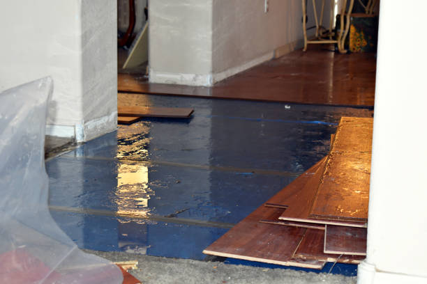 Professional Burst Pipe Cleanup technician working in Stanford, CA